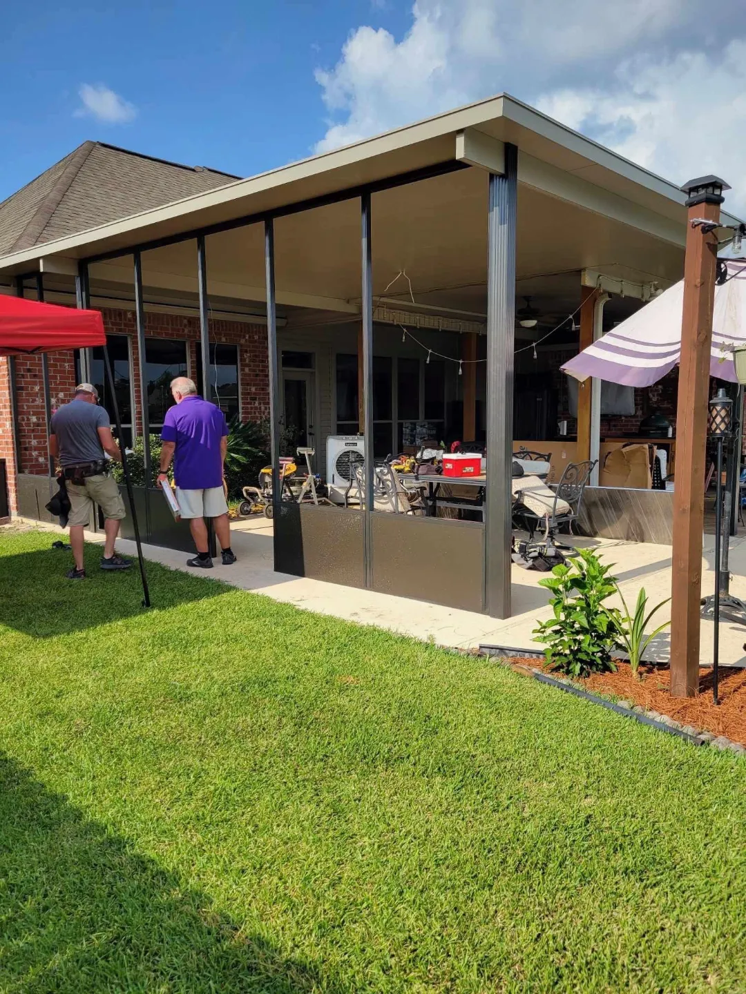 roof installation with gutters in baton rouge