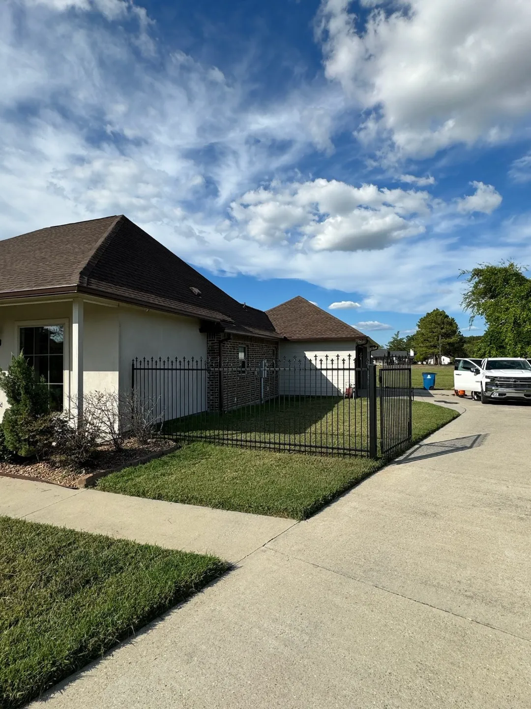 white gutters house denham springs performance